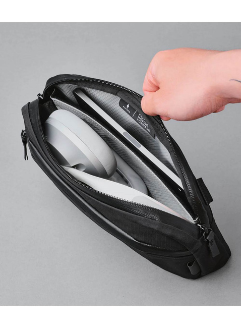 Torba saszetka na ramię Alpaka Flight Sling 2 l Axoflux - black