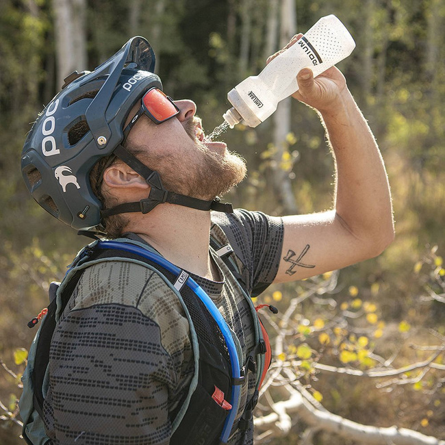 Bidon rowerowy Camelbak Podium 710 ml - sage perforated