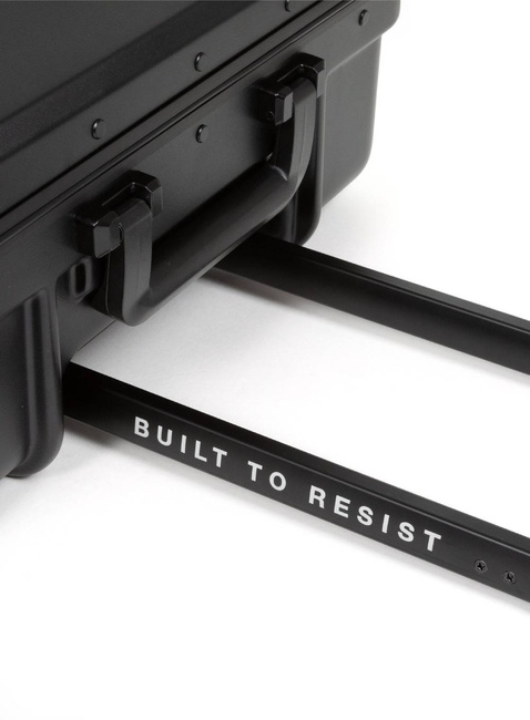 Walizka średnia Eastpak Resist'r Case M - black