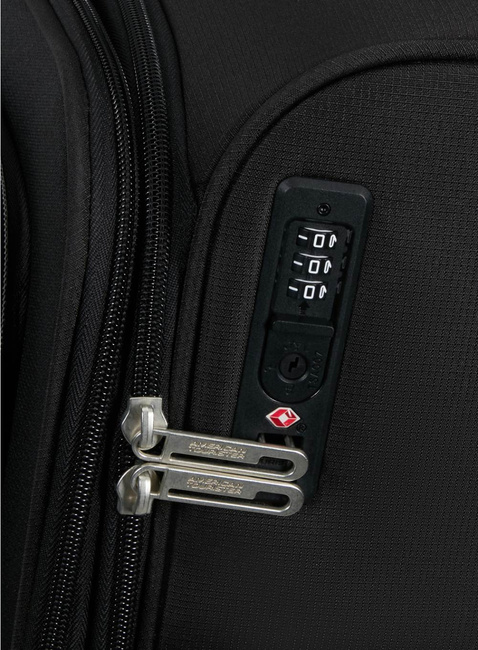 Walizka średnia American Tourister Cloudrider Exp M - jet black