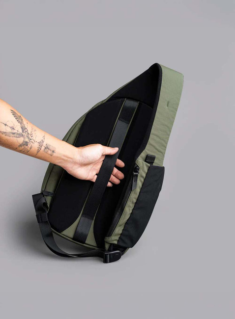 Plecak na jedno ramię Alpaka Metro Crossbody Left Shoulder - green