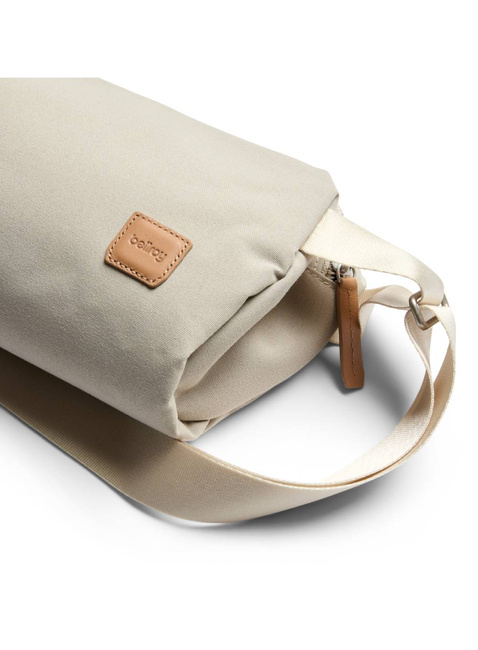 Torba na ramię Bellroy Classic Sling 3 l - tahini