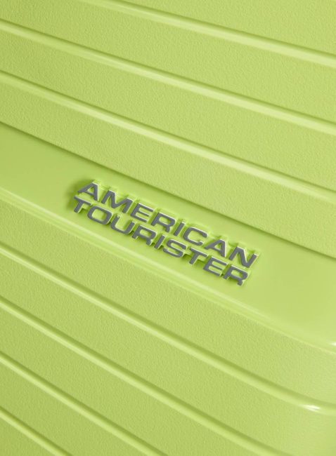 Walizka średnia twarda American Tourister Airconic - electric lime