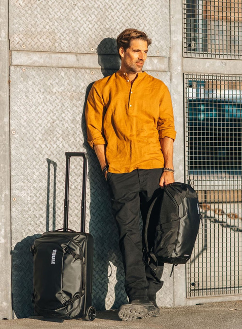 Torba podróżna Thule Chasm Carry-On Duffel - black