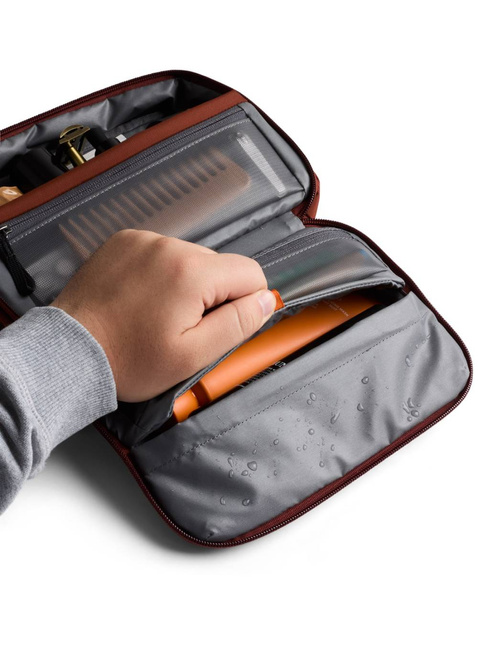 Kosmetyczka podróżna Bellroy Hanging Toiletry Kit - clay