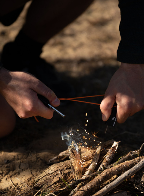 Krzesiwo Easy Camp Flint Striker - black