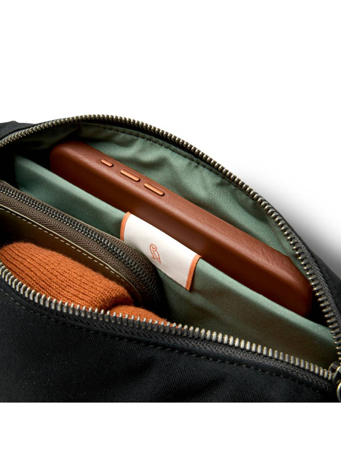 Torba na ramię Bellroy Classic Sling 3 l - black