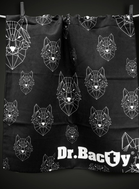 Ręcznik antybakteryjny sportowy XL Dr. Bacty - wilki