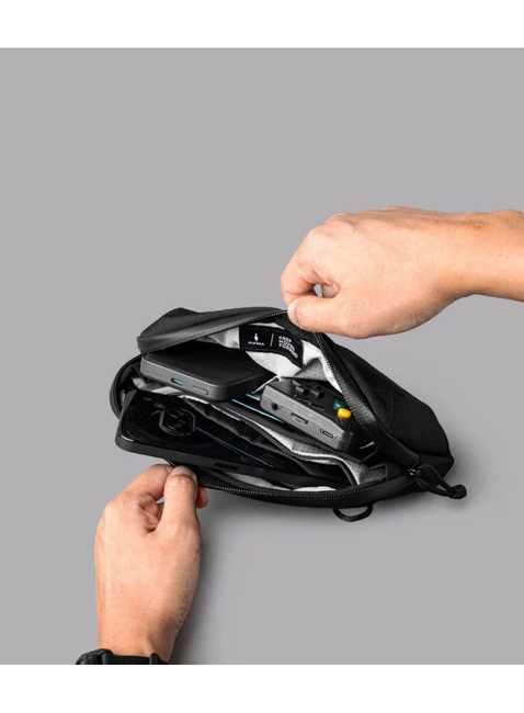 Organizer na elektronikę Alpaka Flight Pouch Pro Axoflux - black