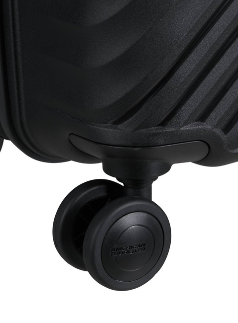 Walizka średnia American Tourister Diablast EXP - black code