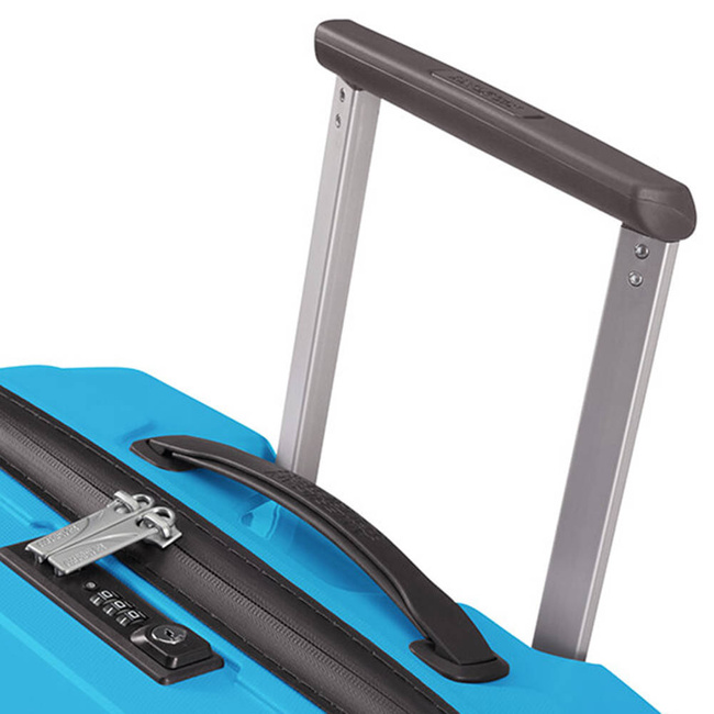 Walizka średnia American Tourister Airconic - sporty blue