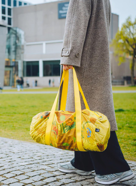 Torba podróżna Loqi Recycled Weekender Vincent van Gogh - Sunflowers / yellow