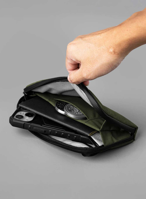 Organizer na elektronikę Alpaka Flight Pouch - green