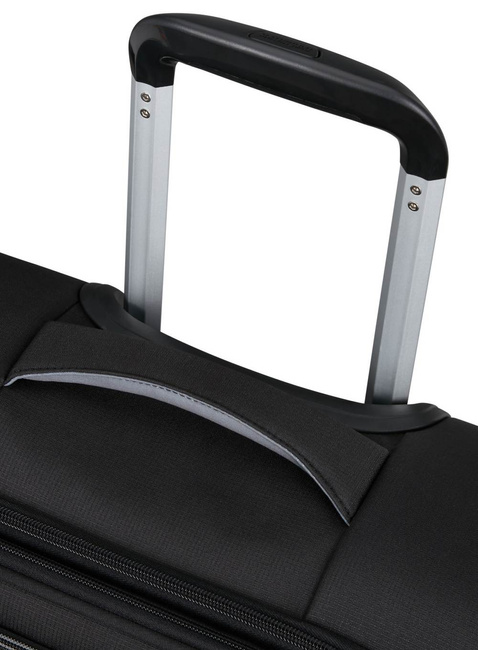 Walizka kabinowa American Tourister Cloudrider EXP - jet black