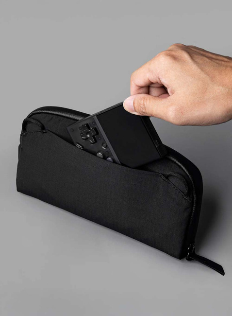 Organizer ma elektronikę Alpaka Flight Pouch - black