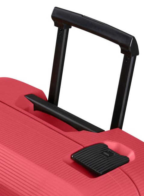 Walizka średnia Samsonite Magnum Eco - geranium red