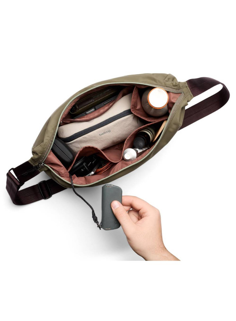 Torba na ramię Bellroy Laneway Crescent Bag 7 l - sea kelp