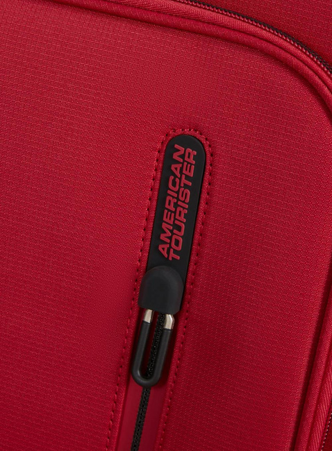 Walizka średnia American Tourister Cloudrider Exp M - astral red