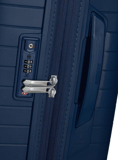 Walizka duża American Tourister FastForward - navy blue