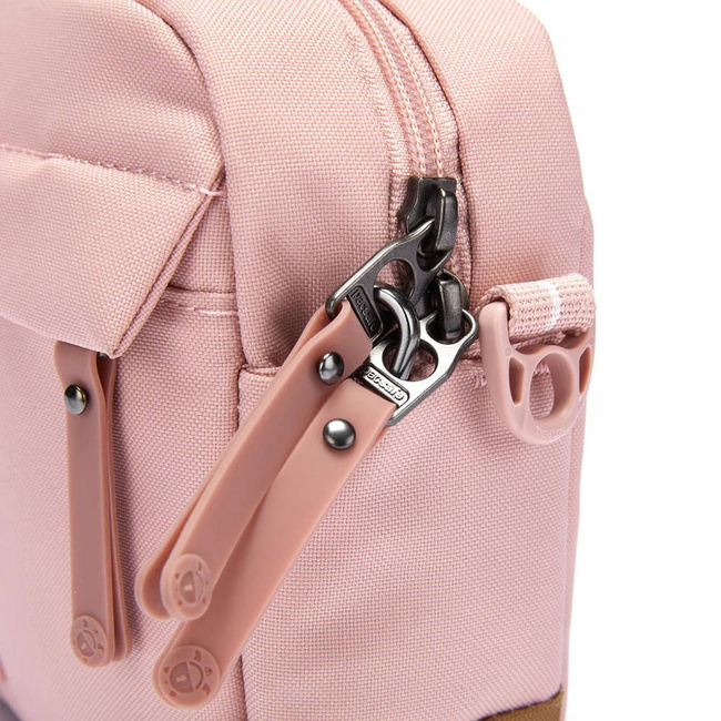 Antykradzieżowa torba na ramię Pacsafe Go Anti-Theft Crossbody Bag - sunset pink