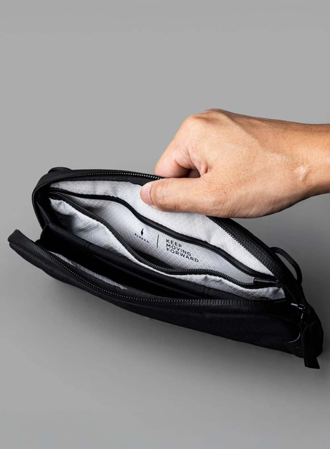 Organizer ma elektronikę Alpaka Flight Pouch - black