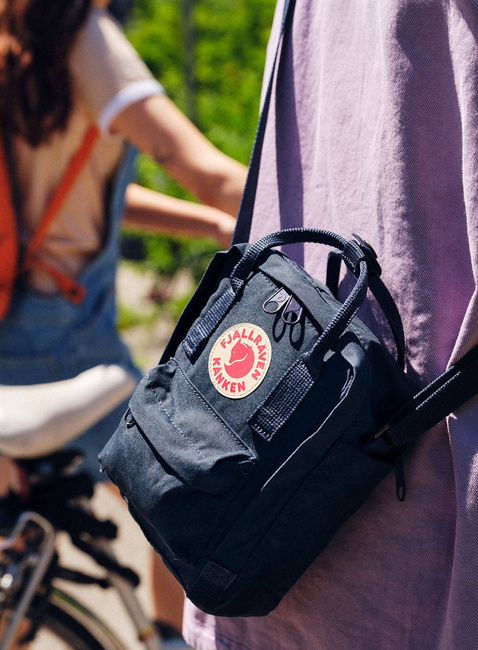 Kompaktowa torba na ramię Fjallraven Kanken Sling - clay