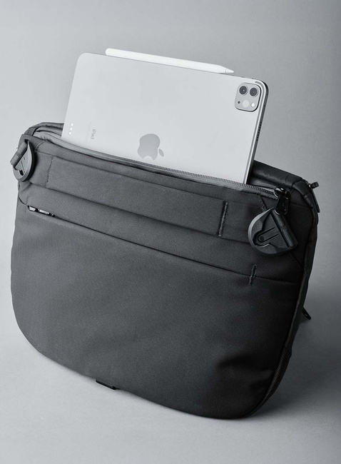 Torba crossbody Alpaka Bravo Sling Max V2 - black