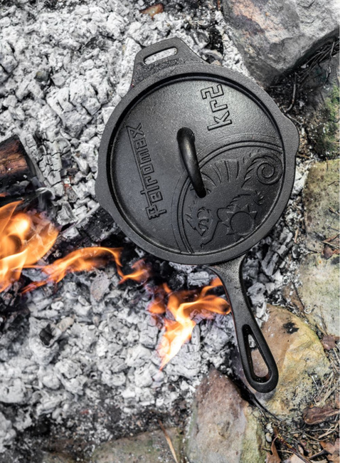 Garnek żeliwny z uchwytem Petromax Cast Iron Casserole 2 l - black