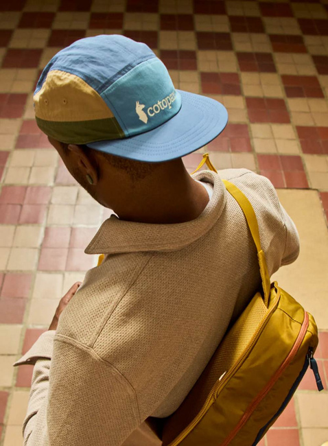 Czapka z daszkiem Cotopaxi Tech 5-Panel Hat - black / cinder