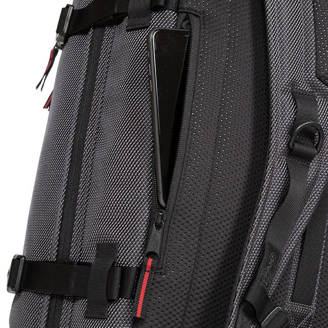 Podręczna torba / plecak Eastpak Tranzpack CNNCT - cnnct accent grey