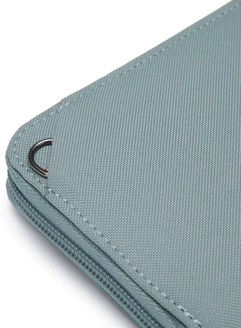 Portfel antykradzieżowy Pacsafe RFIDsafe Continental Wallet - fresh mint