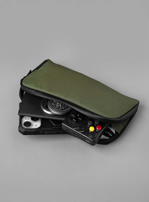 Organizer na elektronikę Alpaka Flight Pouch - green