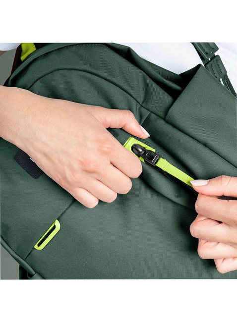 Antykradzieżowy plecak Pacsafe Go 15 l Anti-Theft - spruce green