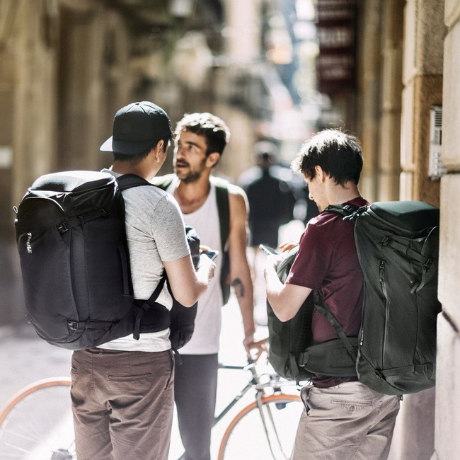 Pojemny plecak podróżny Thule Landmark 60 l - dark forest