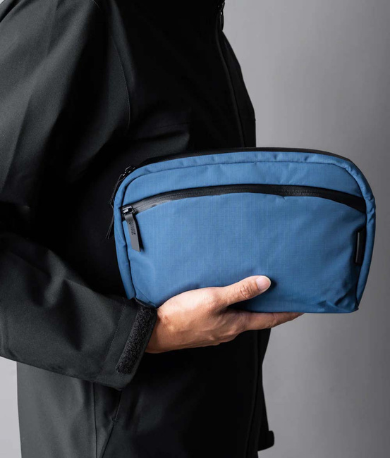 Torba saszetka na ramię Alpaka Flight Sling 2 l - blue