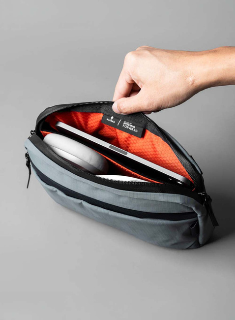Torba saszetka na ramię Alpaka Flight Sling 2 l - grey