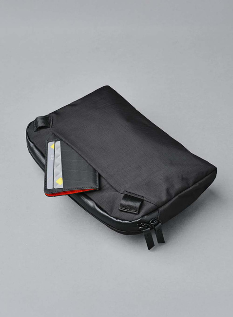 Torba saszetka na ramię Alpaka Flight Sling 2 l - black