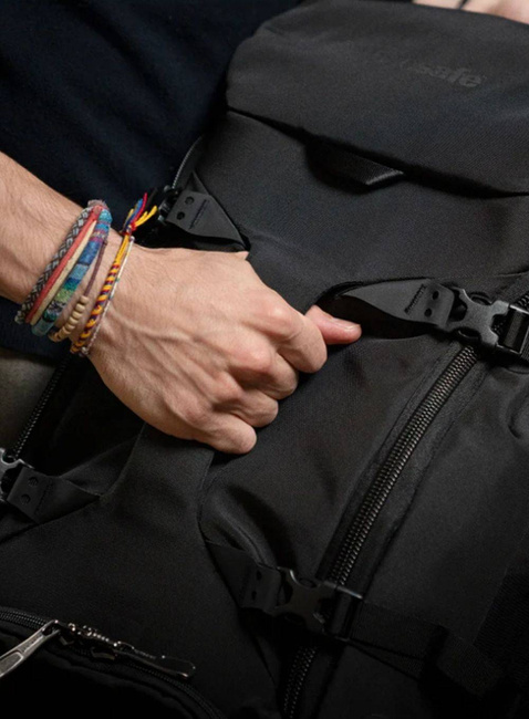 Plecak turystyczny antykradzieżowy Pacsafe Venturesafe EXP35 - black