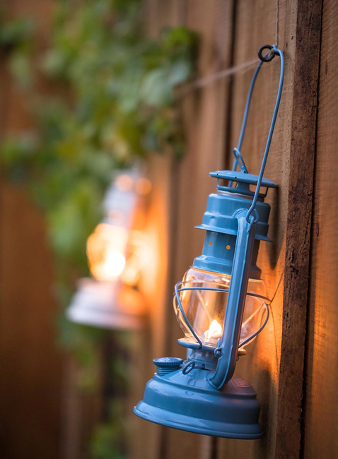 Lampa naftowa Feuerhand Hurricane Baby Special 276 - pastel blue