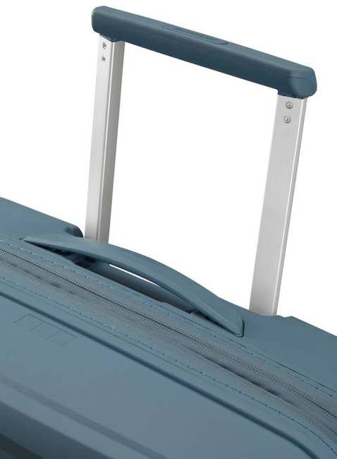 Walizka średnia American Tourister FastForward - steel blue