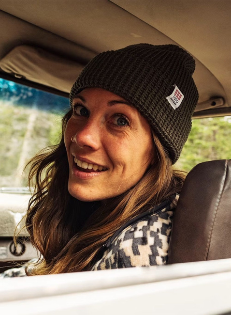 Czapka dzininowa Topo Designs Waffle Knit Beanie - beetle