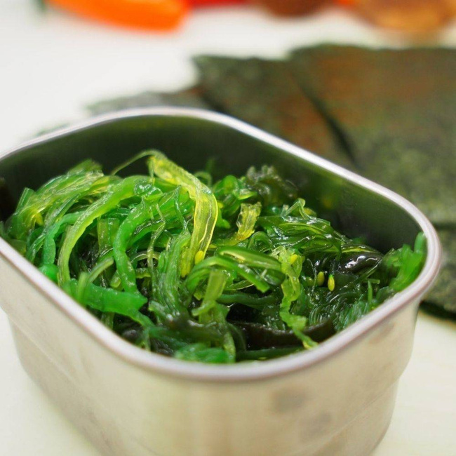 Wielorazowy mały pojemnik na przekąski Splash Pod™ 237 ml ECOlunchbox - blue