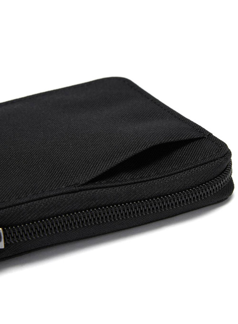 Portfel antykradzieżowy Pacsafe RFIDsafe Zip Around Wallet - jet black
