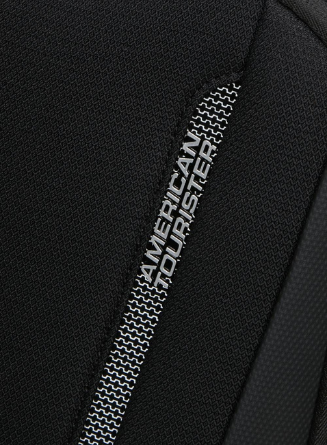 Walizka kabinowa American Tourister Wanderlite Spinner S - shadow black