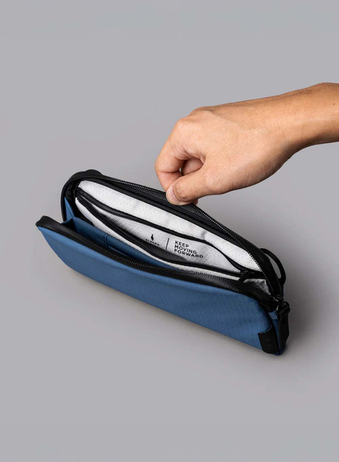 Saszetka na ramię Alpaka Flight Pouch - blue