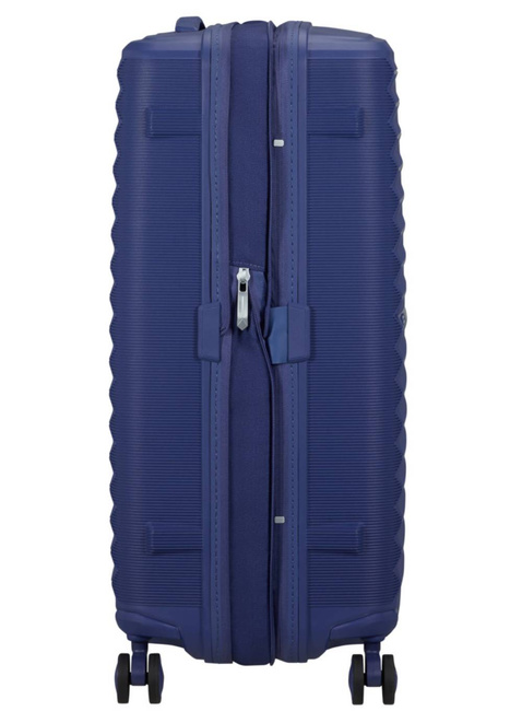Walizka średnia American Tourister FastForward - dusk purple