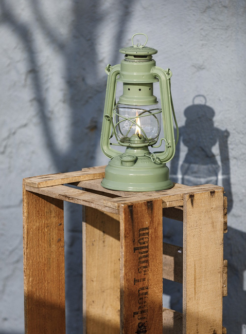 Lampa naftowa Feuerhand Hurricane Baby Special 276 - sage green