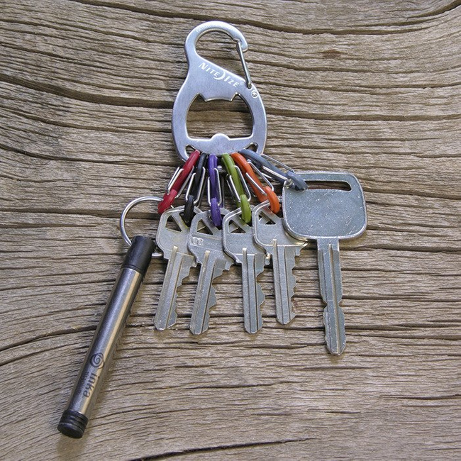 Karabinek na klucze z otwieraczem S-Biner KeyRack Plus Nite Ize - czarny