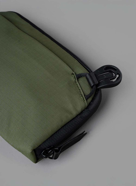 Organizer na elektronikę Alpaka Flight Pouch - green