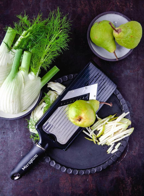 Mandolina do warzyw i owoców Microplane V-Blade Vegetable Slicer - black